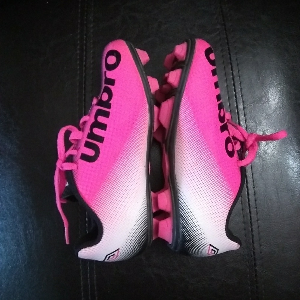 Umbro brand size 12k girls cleats/sports shoes